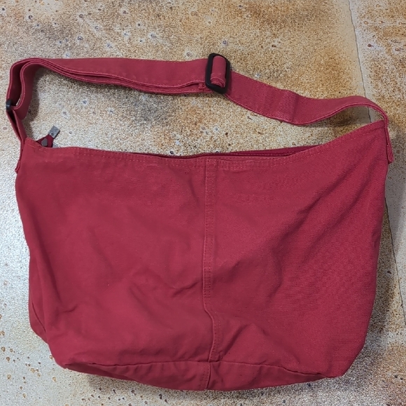 Red Cotton Canvas Shoulder Bag with Adjustable Strap And Zipper - Picture 1 of 8